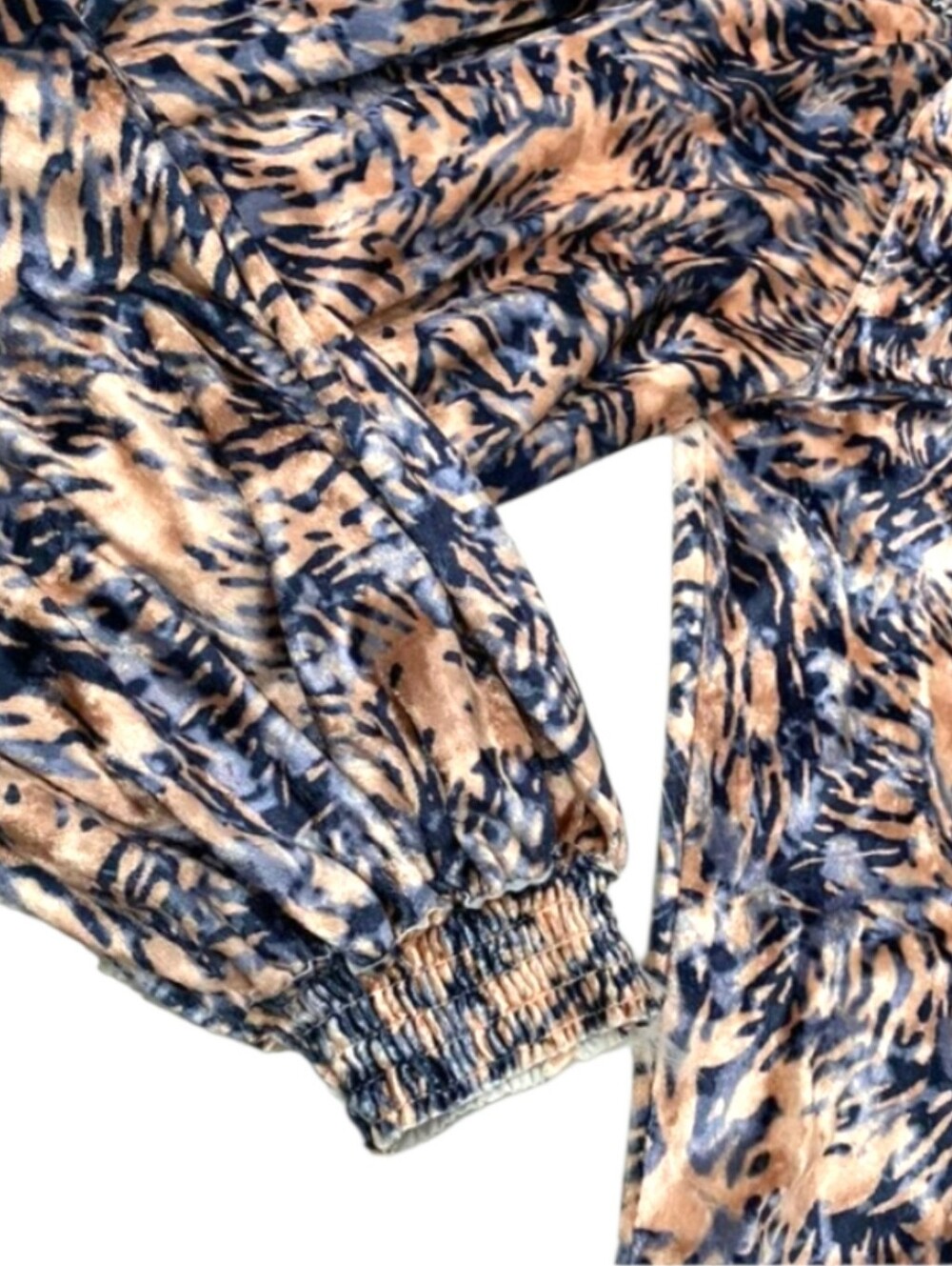 FREE PEOPLE 'Go Get 'Em' Crushed Velvet Balloon Sleeve Blouse Pink Blue MED NWOT - Picture 6 of 16